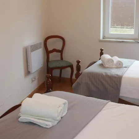Apartmán Pro Touristic Country Holidays *